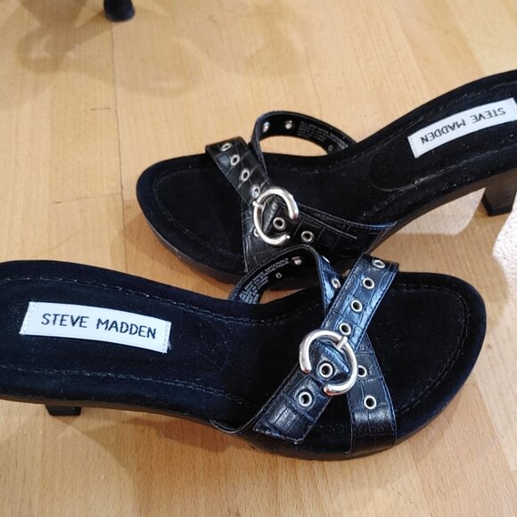 Women's Hi Heel Shoes - Picture 2 of 4